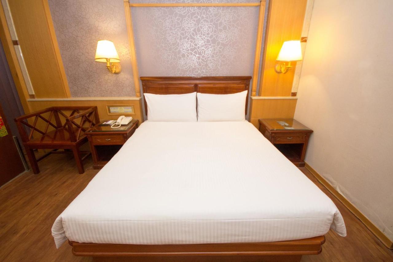 Sl Motel Zhonghe  Luaran gambar